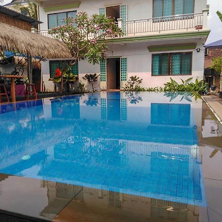 Damnak Riverside Villa Siem Reap Ngoại thất bức ảnh