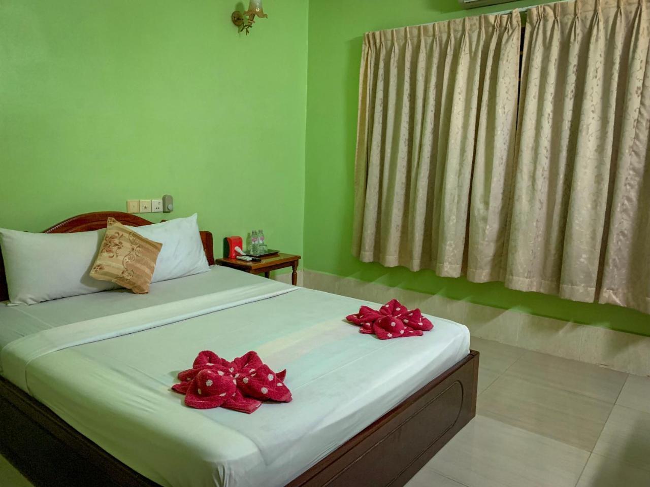 Damnak Riverside Villa Siem Reap Ngoại thất bức ảnh
