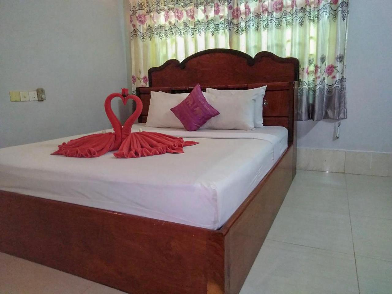 Damnak Riverside Villa Siem Reap Ngoại thất bức ảnh